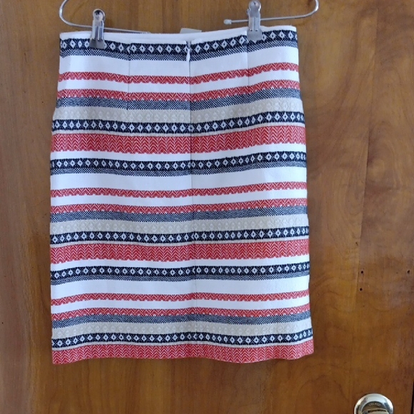 LOFT Red and White Mini Pencil Skirt - Picture 3 of 5